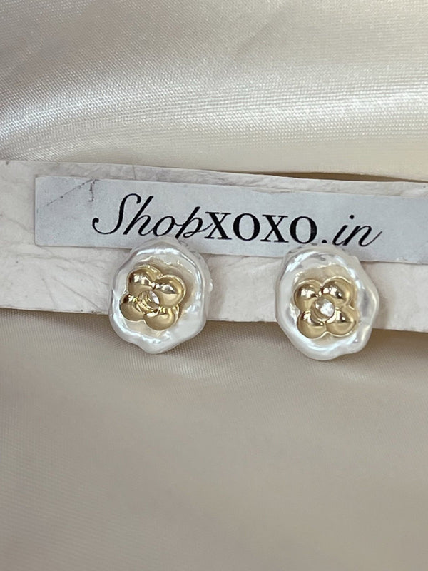 Baroque Pearl Stud
