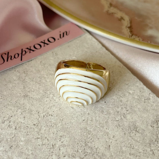 Shell Yeah White Ring