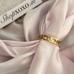 Roman Gold Filigree Ring