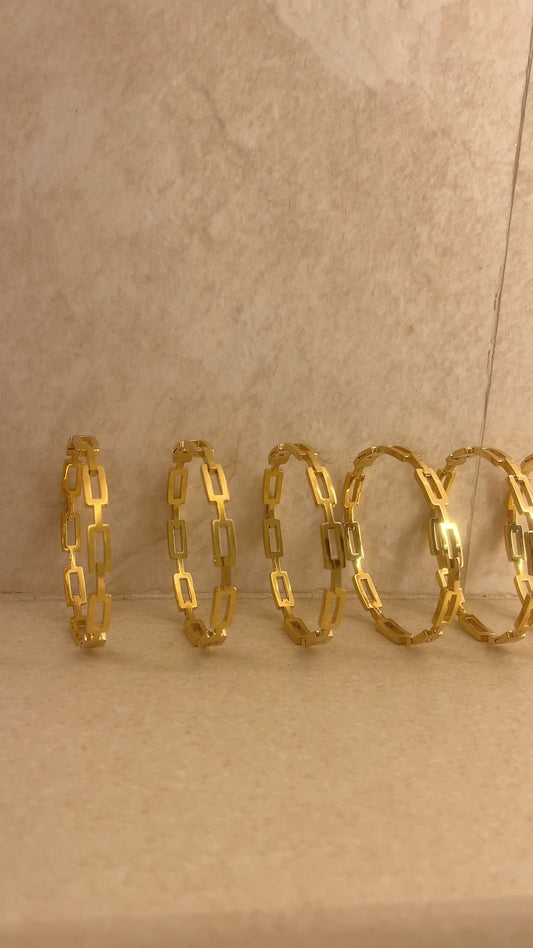Classic Gold Link Stack Band